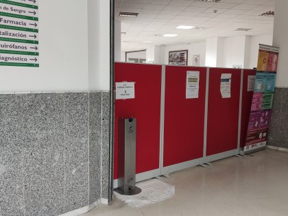 Lavamanos autónomo instalado en cliente